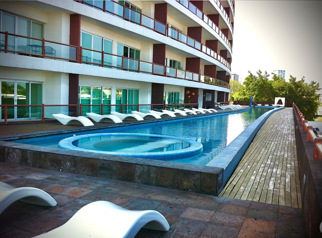 Deck 12 Puerto Vallarta Esterno foto